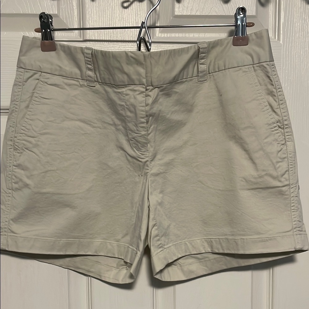 Vineyard Vines Tan Bermuda Shorts Casual Lightweight